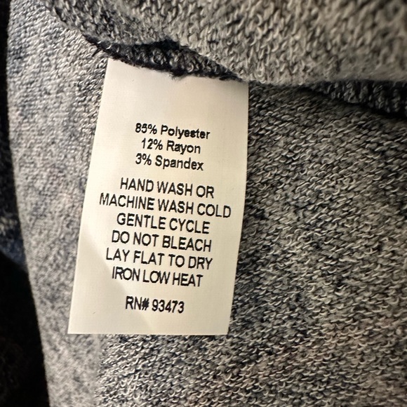 NEW Pure Amici Womens Tartan Plaid Knit Crew Neck Stretch Pullover Red Grey Blue - Picture 5 of 5